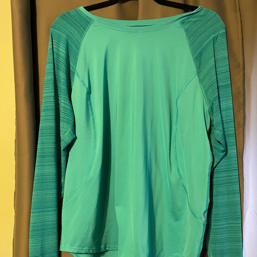 Tek Gear Drytek Athletic Shirt